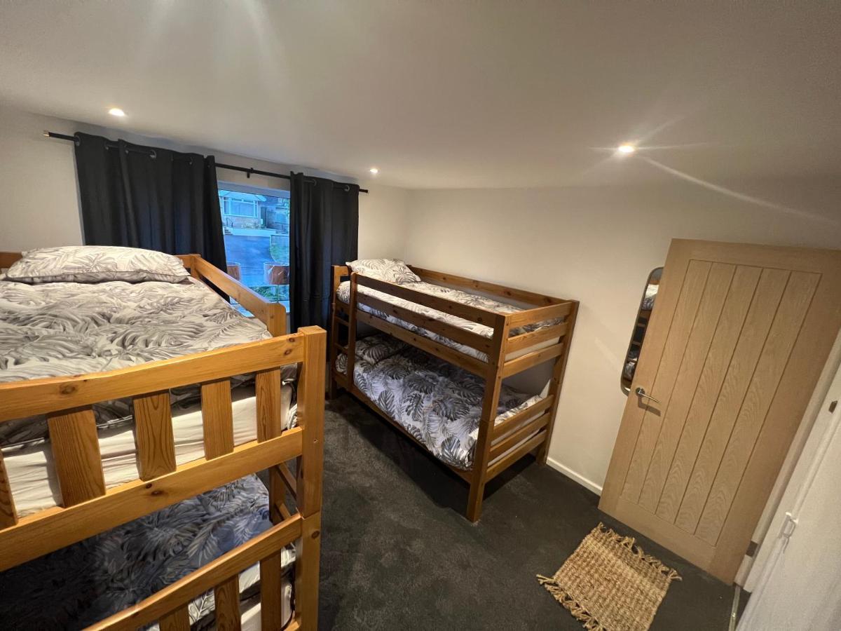 House Sleeps 8. 2Bedrooms & Sofa Beds In Sitting Room Bath Buitenkant foto